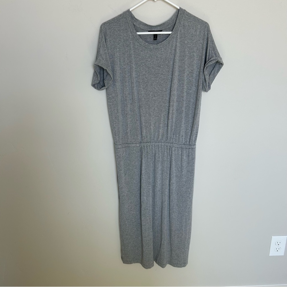 Women’s Banana Republic Gray T-Shirt Dress, Petite Large